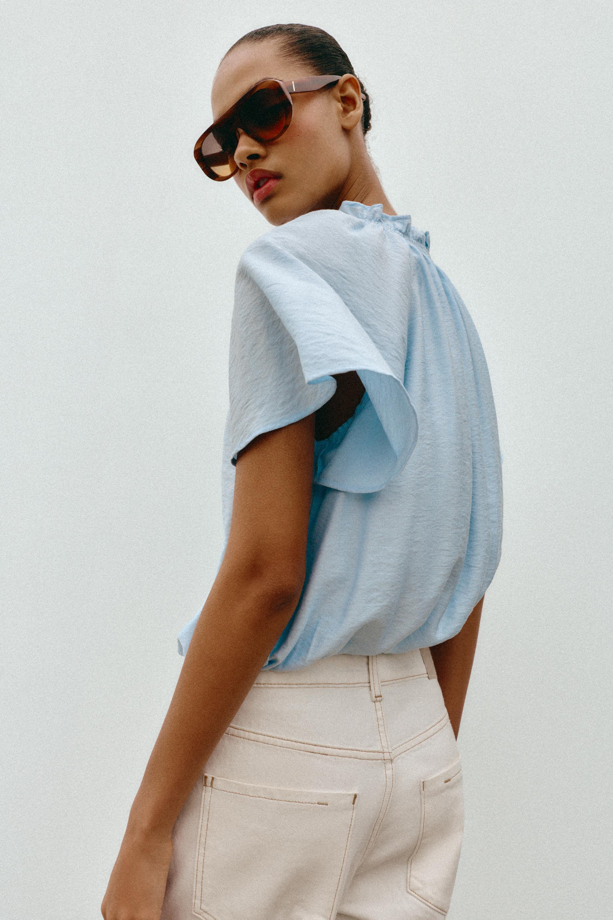 RUFFLED ROMANTIC BLOUSE
